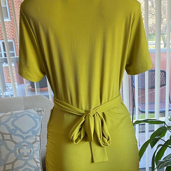 Elegant Lime Green Midi Cider Dress Size XL. - Picture 12 of 15